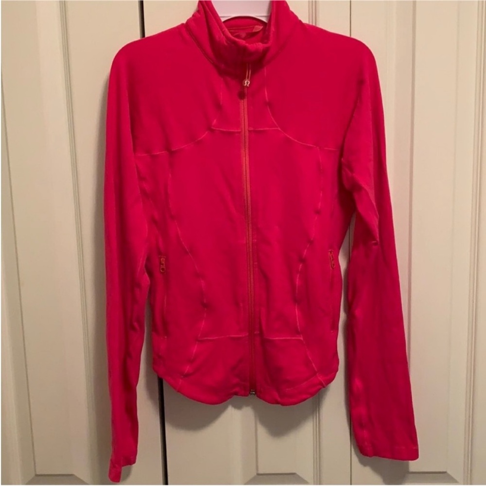 EUC Lululemon Hot Pink Forme Jacket - size 4